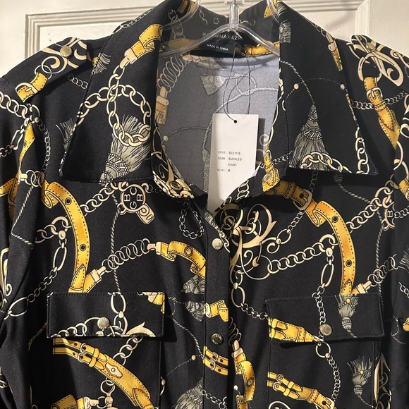 BCBGMAXAZRIA Stylish Size Medium Womens stretchy Shirt - Picture 2 of 10